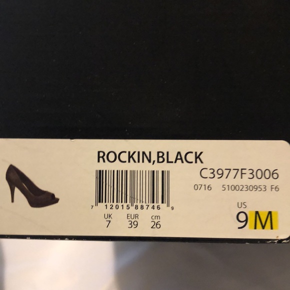 🎉5/$15🎉 ✨HP✨ FERGALICIOUS BY FERGIE ROCKIN’ BLACK PEEP HOLE PUMPS (39) - Picture 7 of 13
